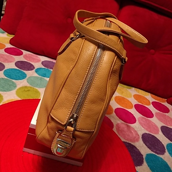 Authentic NWOT Prada yellow soft leather bag. - Picture 2 of 8